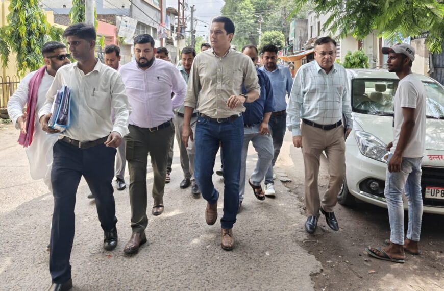 मैरिस रोड जलभराव से होगा मुक्त, नगर आयुक्त ने लिया ड्रेनेज प्रोजेक्ट का जायज़ा