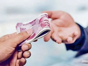 दारोगा और एसडीओ पर घूस के लिए क्यूआर…