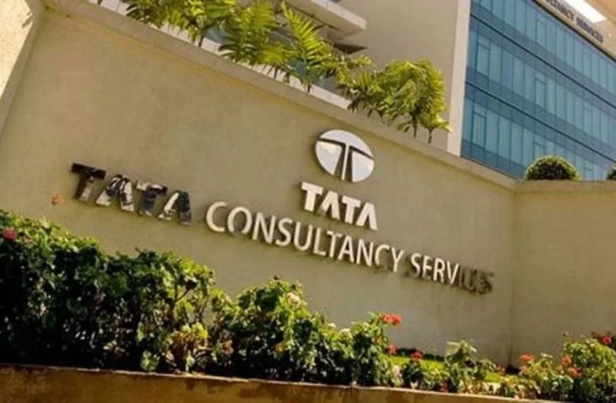 TCS करेगी 12,000 कर्मचारियों की छंटनी, CEO बोले- “भविष्य के लिए तैयार हो रही कंपनी”