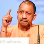 मुख्यमंत्री योगी आदित्यनाथ ने गोरखनाथ मंदिर में जनता दर्शन में सुनीं समस्याएं, शीघ्र समाधान के दिए निर्देश