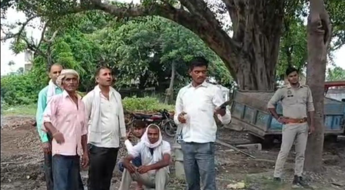 अलीगढ़: नाले में मिला लापता युवक का शव, हत्या की आशंका