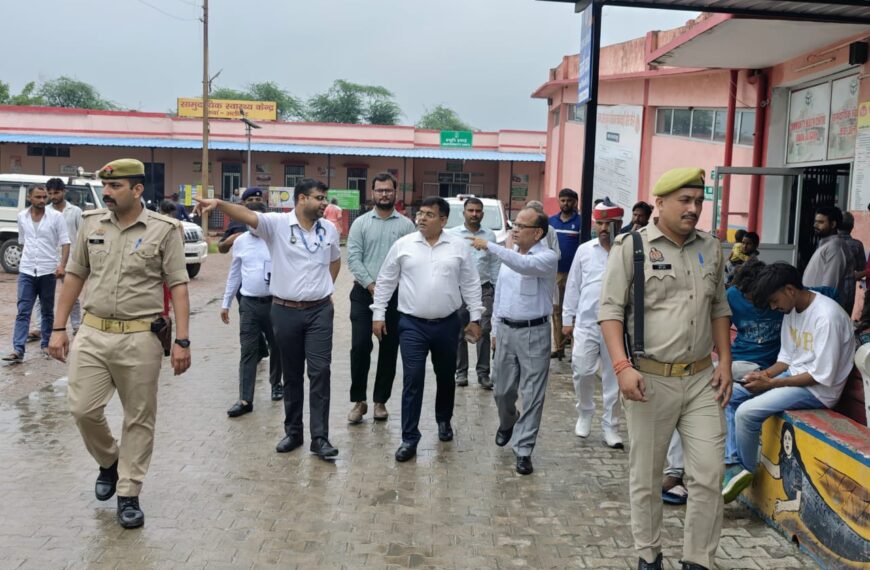 जिलाधिकारी ने किया सीएचसी जवां का निरीक्षण, स्वास्थ्य सेवाओं को सराहा