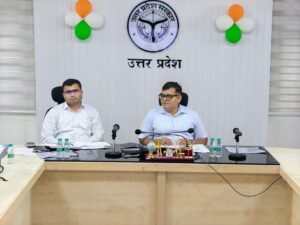 अलीगढ़ :बंद मिला विद्यालय तो प्रधानाचार्य होंगे निलंबित-जिलाधिकारी