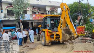 अलीगढ़: कोल राजवाह पर चला बुलडोज़र, अतिक्रमणकारियों में मची…