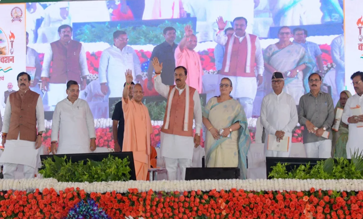 काकोरी ट्रेन एक्शन के 100 वर्ष : मुख्यमंत्री योगी ने वीर क्रांतिकारियों को दी श्रद्धांजलि