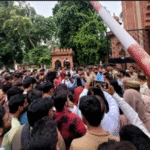 अलीगढ़: फीस वृद्धि के विरोध में छात्रों को मिला नेताओं और किसानों का समर्थन