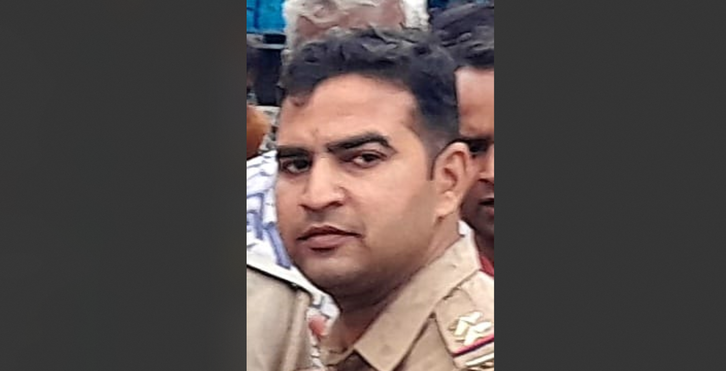 अलीगढ़: गश्त पर निकले सब इंस्पेक्टर पर फायरिंग, बाल-बाल बचे अधिकारी