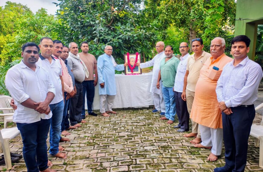अलीगढ़: जाट वंशावली ने सत्यपाल सिंह मलिक के निधन पर शोकसभा आयोजित कर अर्पित की श्रद्धांजलि