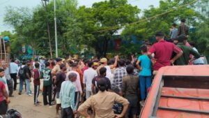 अलीगढ़: सासनी गेट पर कूड़ा निस्तारण केंद्र के&hellip;