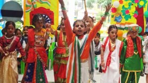 अलीगढ़ : रेडिएंट स्टार्स इंग्लिश स्कूल में स्वतंत्रता&hellip;
