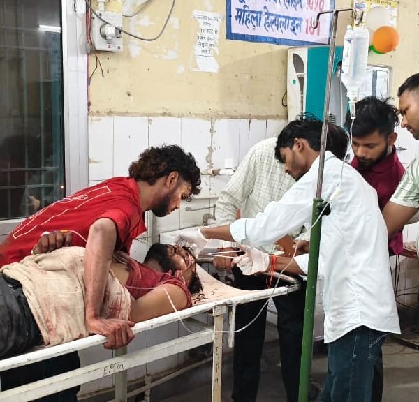 अलीगढ़: मामूली विवाद बना खूनी संघर्ष, 9 घायल,…