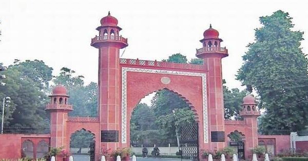 एएमयू नर्सिंग कॉलेज की प्राचार्य प्रो. फरहा आज़मी&hellip;