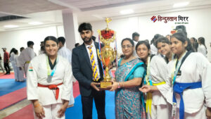 रेडिएंट स्टार्स इंग्लिश स्कूल ने कराटे चैंपियनशिप में…