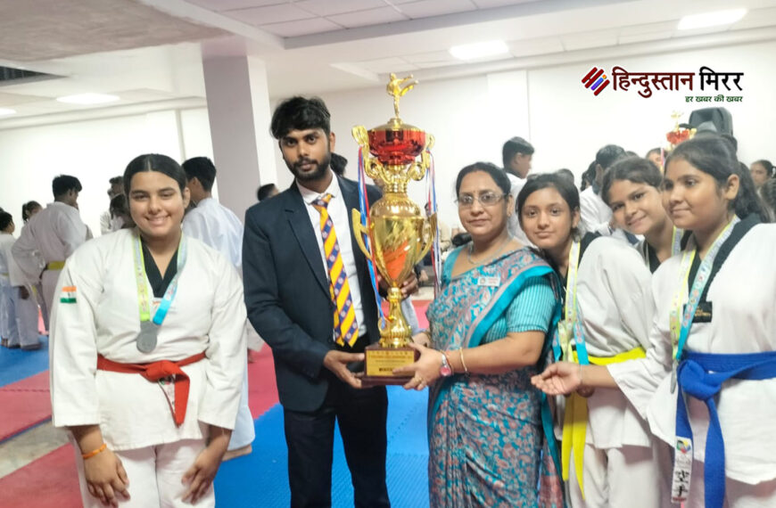 रेडिएंट स्टार्स इंग्लिश स्कूल ने कराटे चैंपियनशिप में जीता प्रथम स्थान