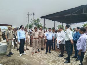 जिलाधिकारी ने योजनाओं का किया स्थलीय निरीक्षण, जनसेवा…