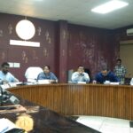 विकास कार्यों में तेजी लाने को मंडलायुक्त संगीता सिंह की सख्त समीक्षा