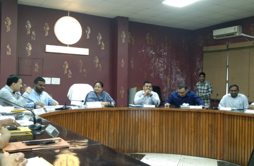 विकास कार्यों में तेजी लाने&hellip;