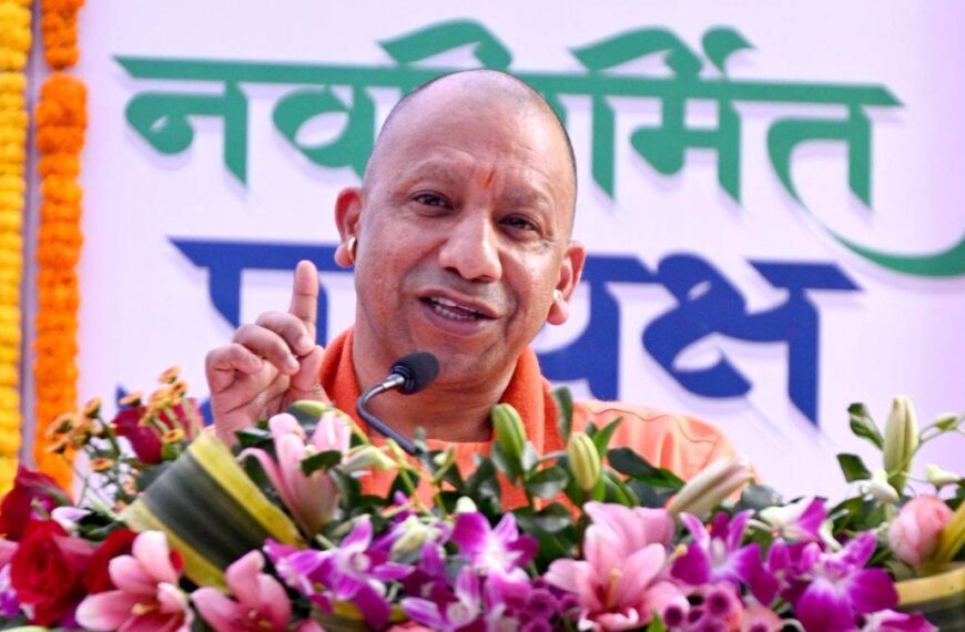 यूपी की तस्वीर बदली, 8&hellip;