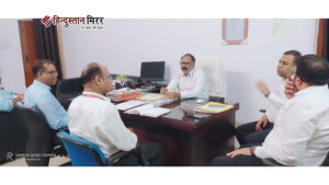 अलीगढ़: राष्ट्रीय लोक अदालत की सफलता के लिए नोडल अधिकारी ने बैंकर्स के साथ की बैठक