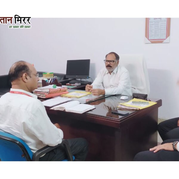 अलीगढ़: राष्ट्रीय लोक अदालत की सफलता के लिए नोडल अधिकारी ने बैंकर्स के साथ की बैठक