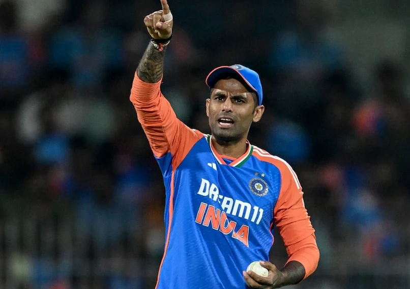 पीएम मोदी की तारीफ में बोले कप्तान सूर्यकुमार यादव, कहा- “जब लीडर फ्रंट फुट पर खेलते हैं तो खिलाड़ियों का हौसला दोगुना हो जाता है”