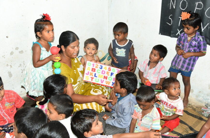 महिला बंदियों के साथ रह&hellip;