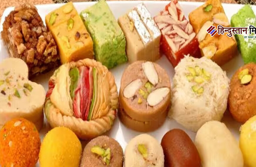 अलीगढ़ :अधिकारियो को ही बेच&hellip;