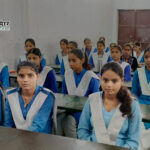 बाल विवाह जैसी कुप्रथा के उन्मूलन के लिए छात्राओं को किया गया जागरूक