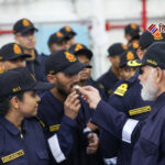 प्रधानमंत्री मोदी ने नौसैनिकों के साथ INS विक्रांत पर मनाई दिवाली, कहा – “जवान ही मेरा परिवार हैं”