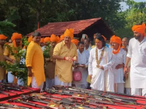 दशहरा पर 200 हथियारों की पूजा कर राजा&hellip;