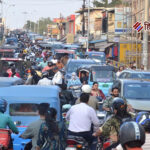त्योहारी भीड़ में जाम से कराह उठा अलीगढ़, ट्रैफिक व्यवस्था ध्वस्त, रुट में बदलाव