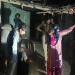 तालसपुर में दबंगों की फायरिंग से दहशत, फैक्ट्री मजदूर और पत्नी सहमे