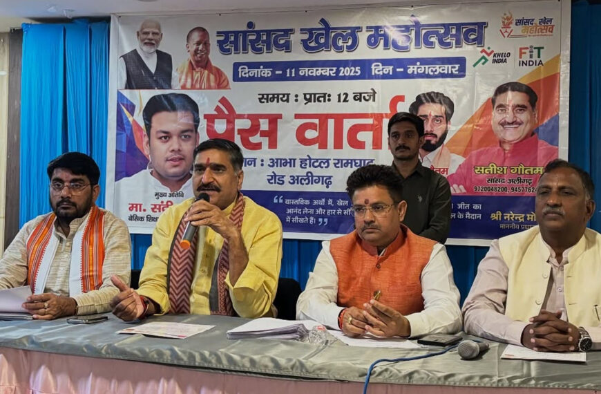 рд╣рд░ рдШрд░ рд╕реЗ рдирд┐рдХрд▓реЗ рдПрдХ…