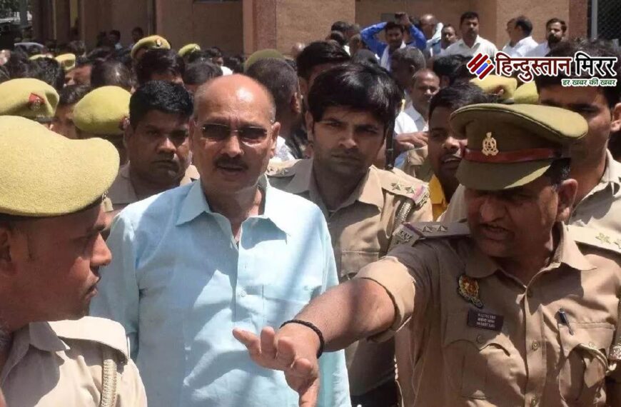 सपा विधायक रमाकांत यादव को एक साल की सजा, चक्काजाम और सरकारी कार्य में बाधा डालने का मामला