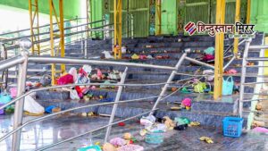 वेंकटेश्वर मंदिर में भगदड़: 10 श्रद्धालुओं की मौत,&hellip;