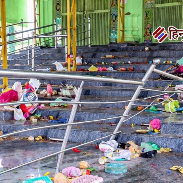 वेंकटेश्वर मंदिर में भगदड़: 10 श्रद्धालुओं की मौत,…