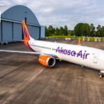 अकासा एयर की फ्लाइट प्रयागराज की जगह वाराणसी में लैंड, यात्रियों को भारी परेशानी