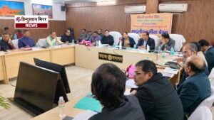 एसआईआर अभियान को लेकर मण्डलायुक्त की राजनीतिक दलों&hellip;