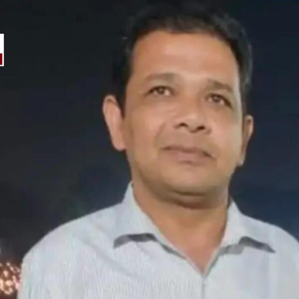 अलीगढ़ मुस्लिम यूनिवर्सिटी में शिक्षक की गोली मारकर…