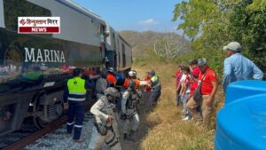 मेक्सिको में भीषण ट्रेन हादसा: पहाड़ी से खाई&hellip;