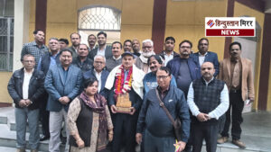 विकास भवन के डॉ. ए.के. पांडे और उर्मिला&hellip;