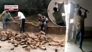 यूपी: सरकारी बुलडोजर से पहले खुद गांववालों ने&hellip;