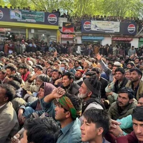 गिलगित-बाल्टिस्तान में उबाल: Gen-Z के नेतृत्व में सड़कों&hellip;