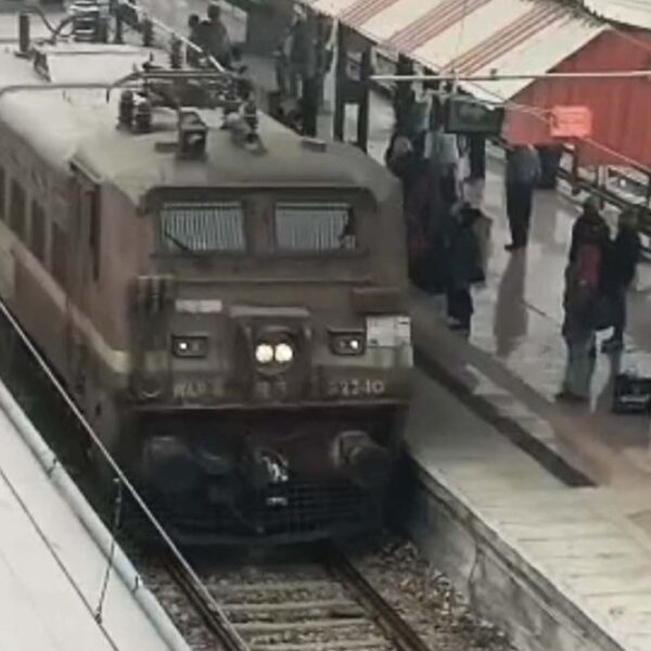 ट्रेन लेट होने से छूटा एग्जाम, रेलवे देगा&hellip;