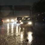 सुबह से जारी बारिश ने बढ़ाई गलन, गरज-चमक के साथ बरसात, नुमाइश का रंग हुआ फीका