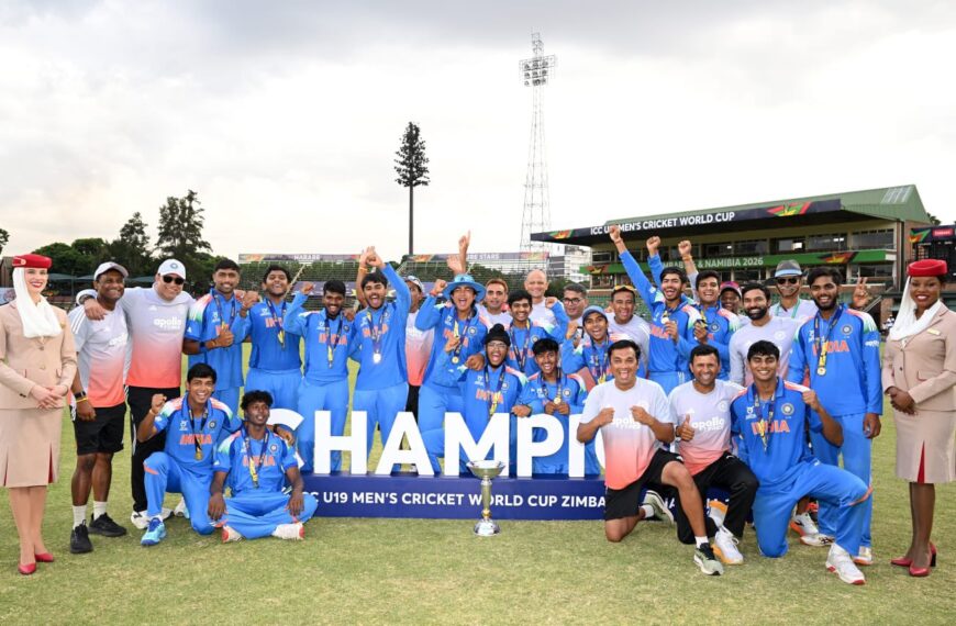 अंडर-19 वनडे विश्व कप: भारत फिर बना चैंपियन, सूर्यवंशी की ऐतिहासिक पारी से इंग्लैंड पर 100 रन की जीत