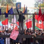 जेएनयूएसयू प्रदर्शन: 51 प्रदर्शनकारी पुलिस हिरासत में,झड़प में कई पुलिसकर्मी घायल