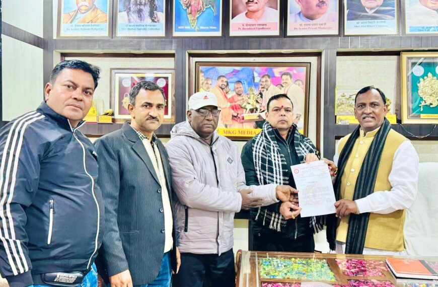 उत्तर प्रदेशीय जूनियर हाई स्कूल शिक्षक संघ ने शिवनारायण शर्मा को बनाया संरक्षक