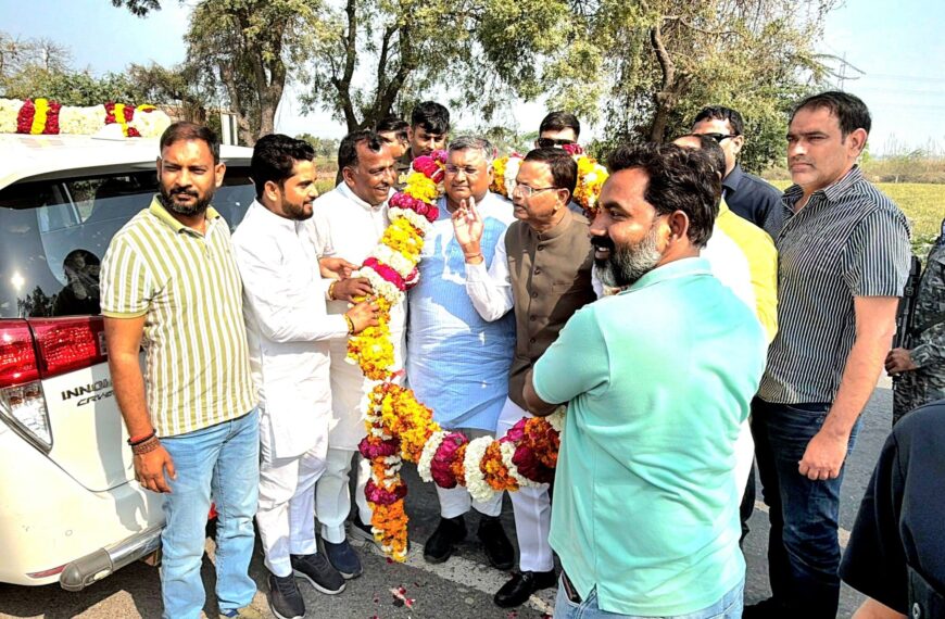 मडराक टोल पर भाजपा प्रदेश अध्यक्ष पंकज चौधरी&hellip;