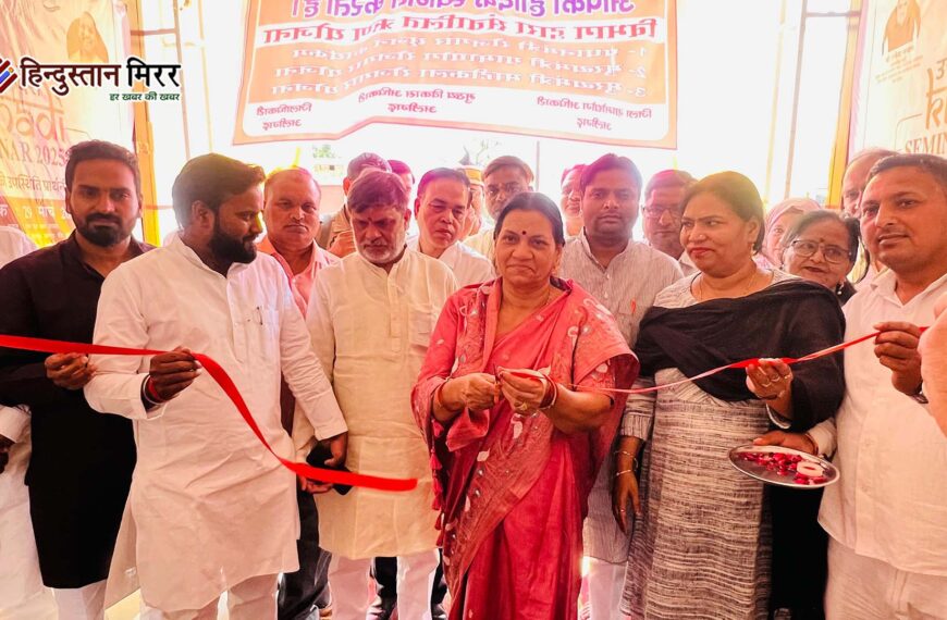 ‘खादी 2.0’ की ओर बढ़ता अलीगढ़: परंपरा से ट्रेंड तक का तेज़ सफर